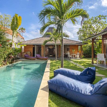 Villa Du Bah - Family Gateway 3Br Villa 12Min To Beach With Private Pool And Parking Kerobokan Zewnętrze zdjęcie
